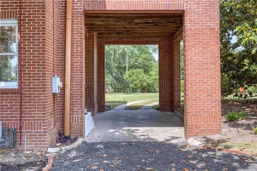 2901 Summerville Rd, Phenix City, AL 36867