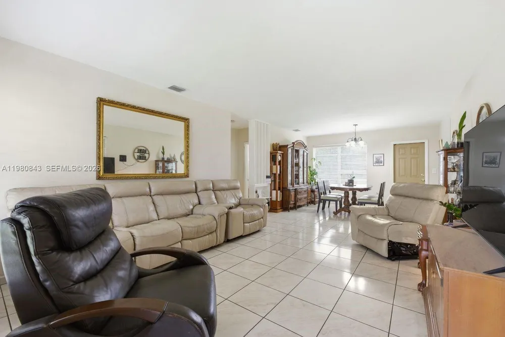 1930 SW 82nd Ave, Miami, FL 33155
