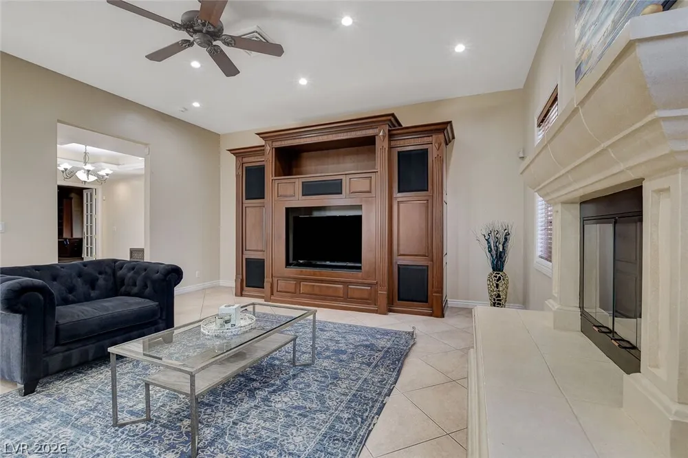 6180 El Camino Rd, Las Vegas, NV 89118