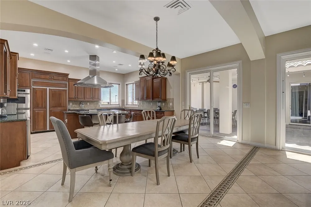 6180 El Camino Rd, Las Vegas, NV 89118