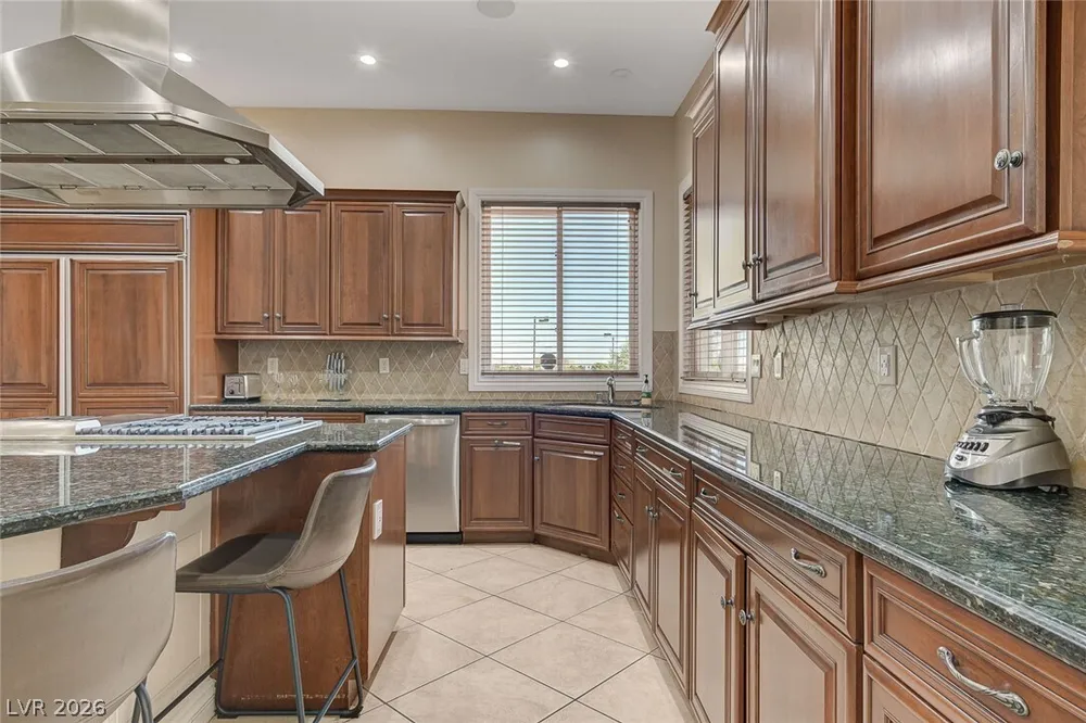 6180 El Camino Rd, Las Vegas, NV 89118