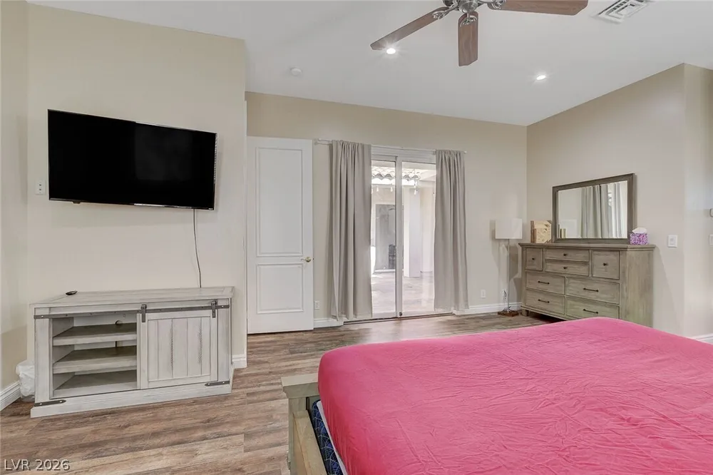 6180 El Camino Rd, Las Vegas, NV 89118
