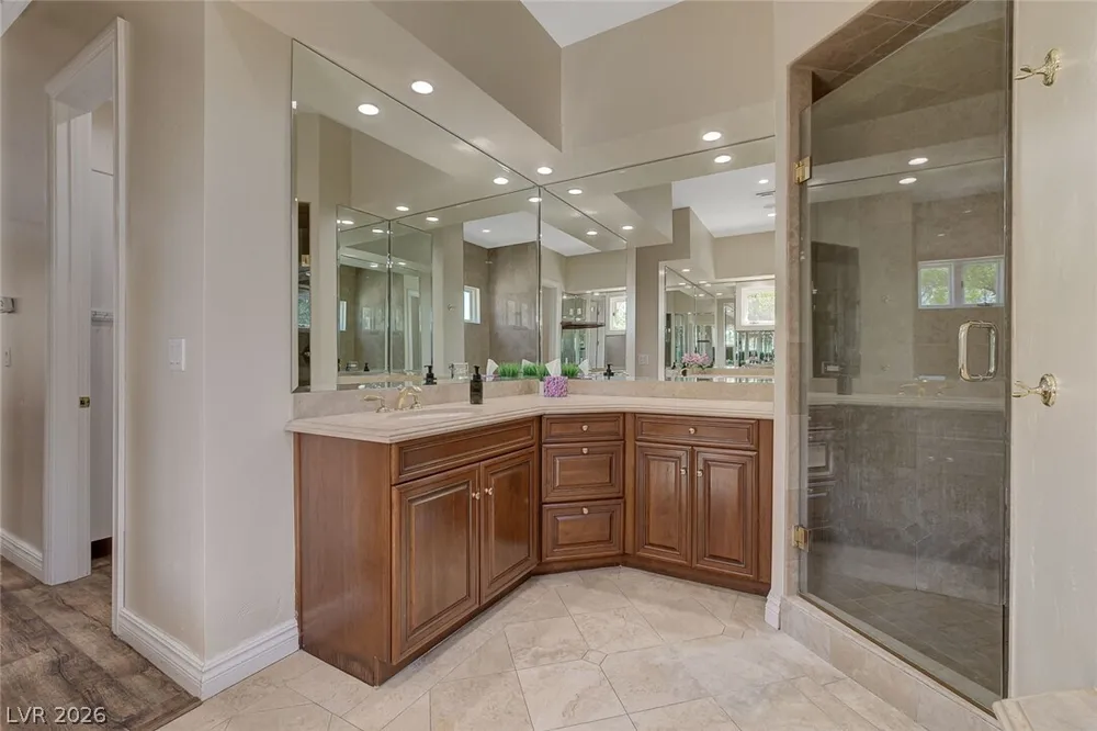6180 El Camino Rd, Las Vegas, NV 89118
