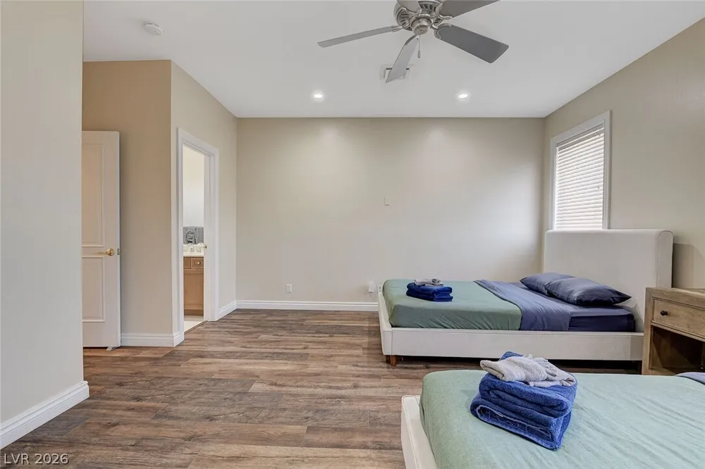 6180 El Camino Rd, Las Vegas, NV 89118
