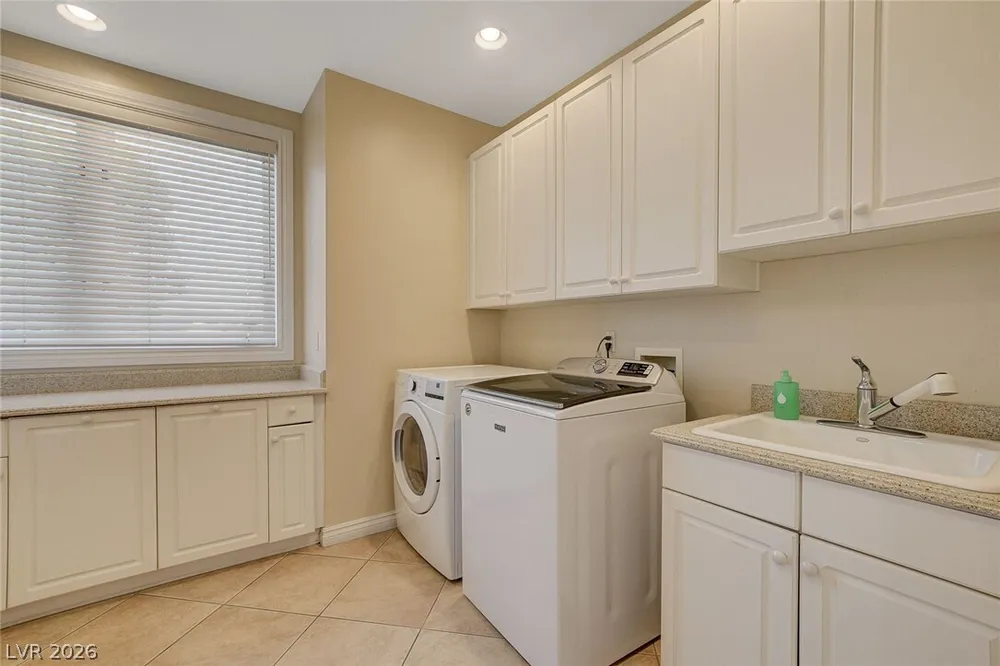 6180 El Camino Rd, Las Vegas, NV 89118