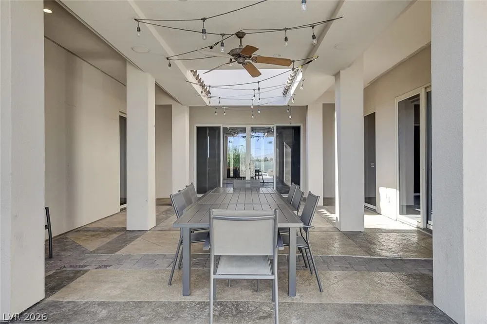 6180 El Camino Rd, Las Vegas, NV 89118