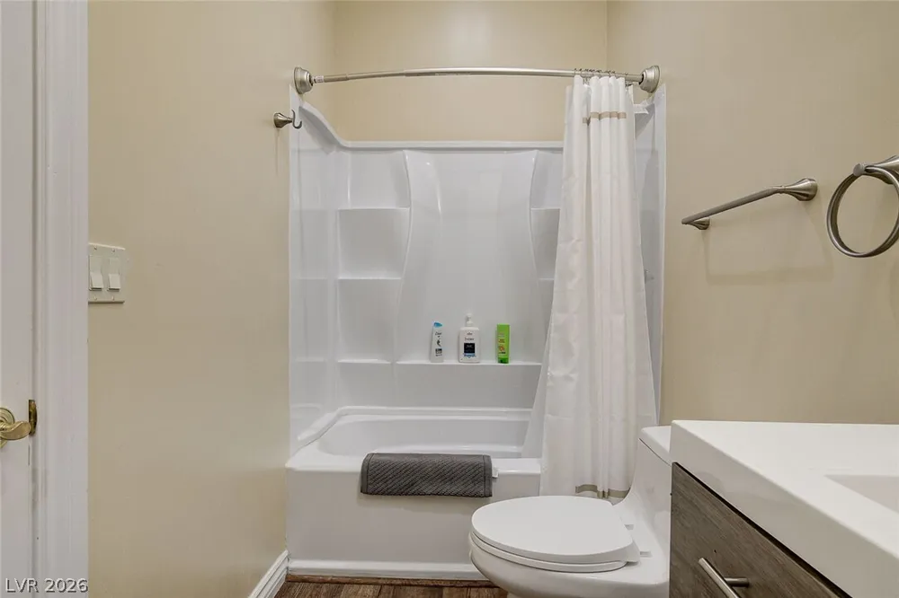 6180 El Camino Rd, Las Vegas, NV 89118