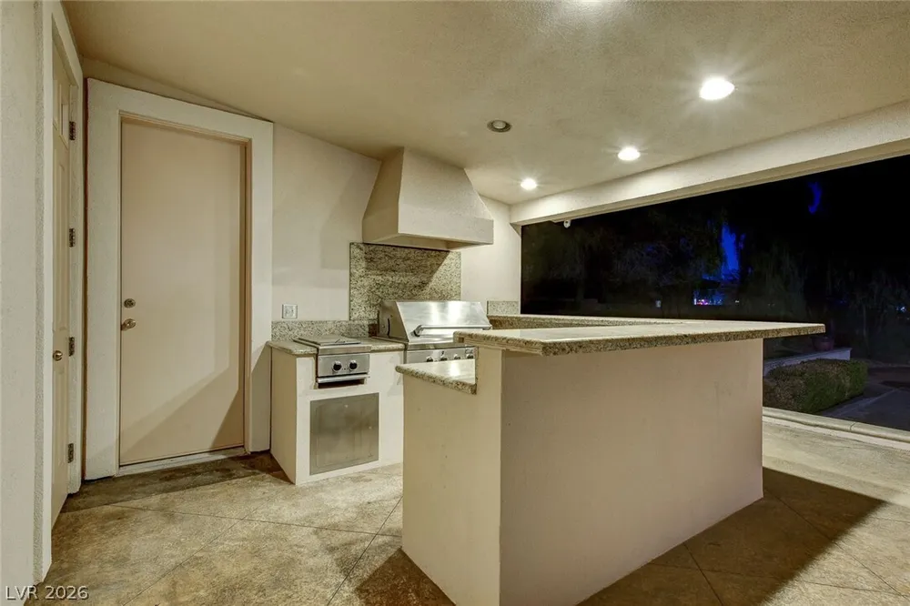 6180 El Camino Rd, Las Vegas, NV 89118