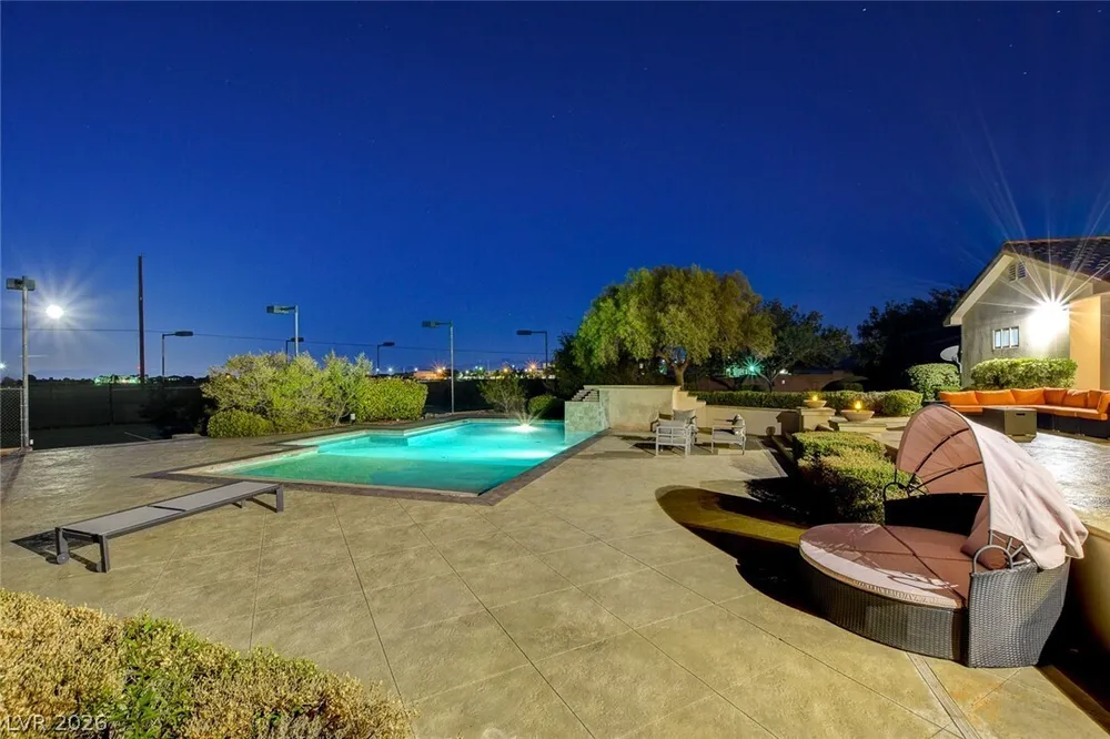 6180 El Camino Rd, Las Vegas, NV 89118