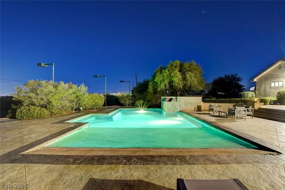 6180 El Camino Rd, Las Vegas, NV 89118
