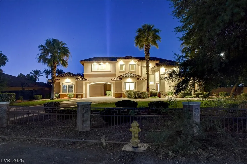 6180 El Camino Rd, Las Vegas, NV 89118