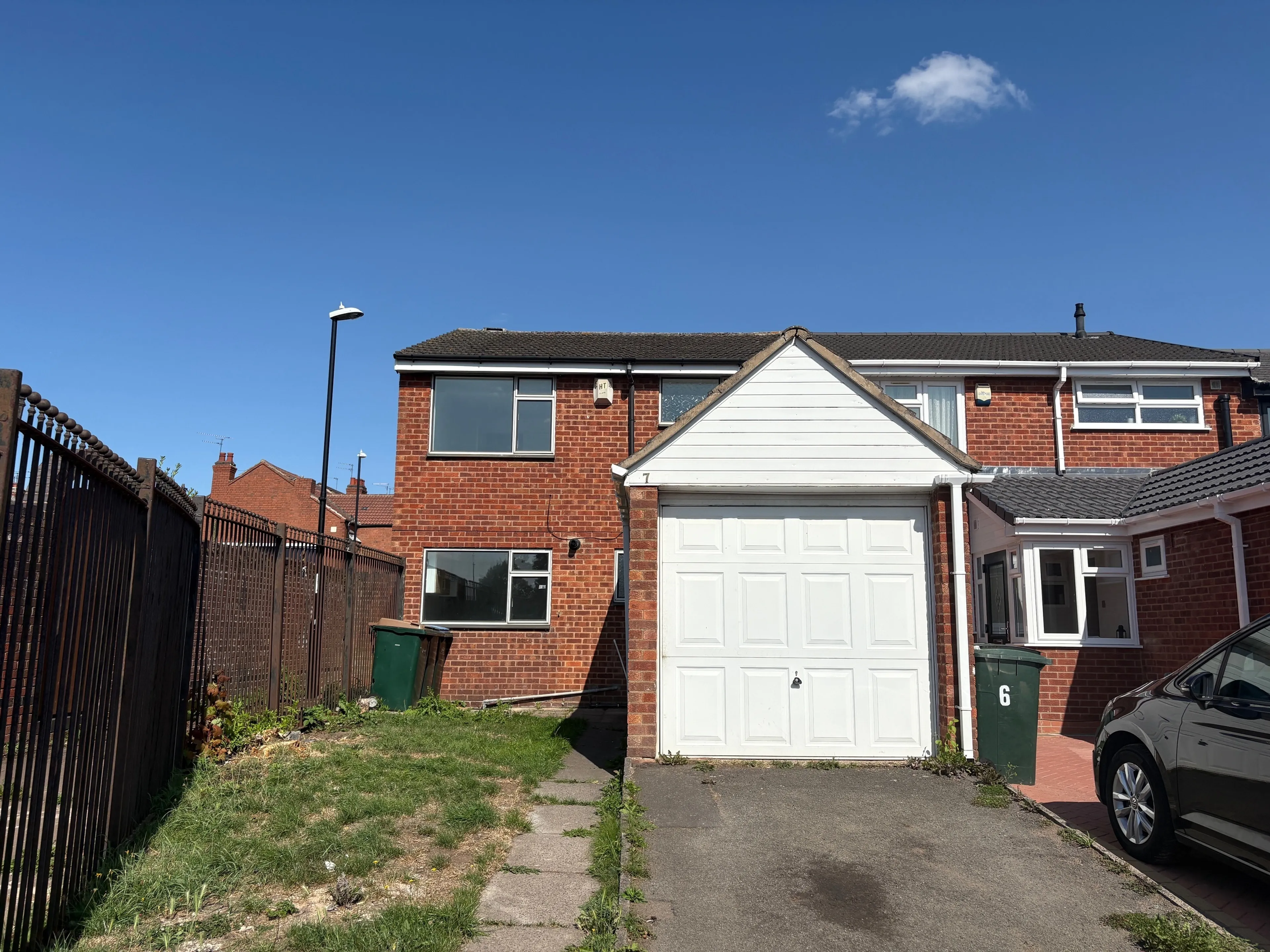 Property photo 0