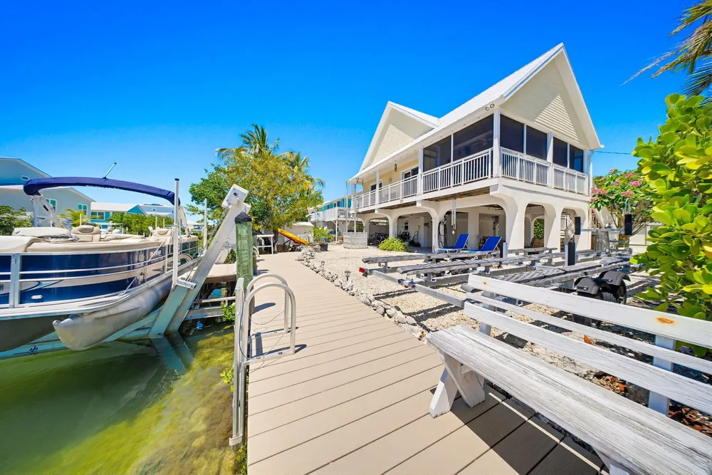 612 Blackbeard Rd, Little Torch Key, FL 33042