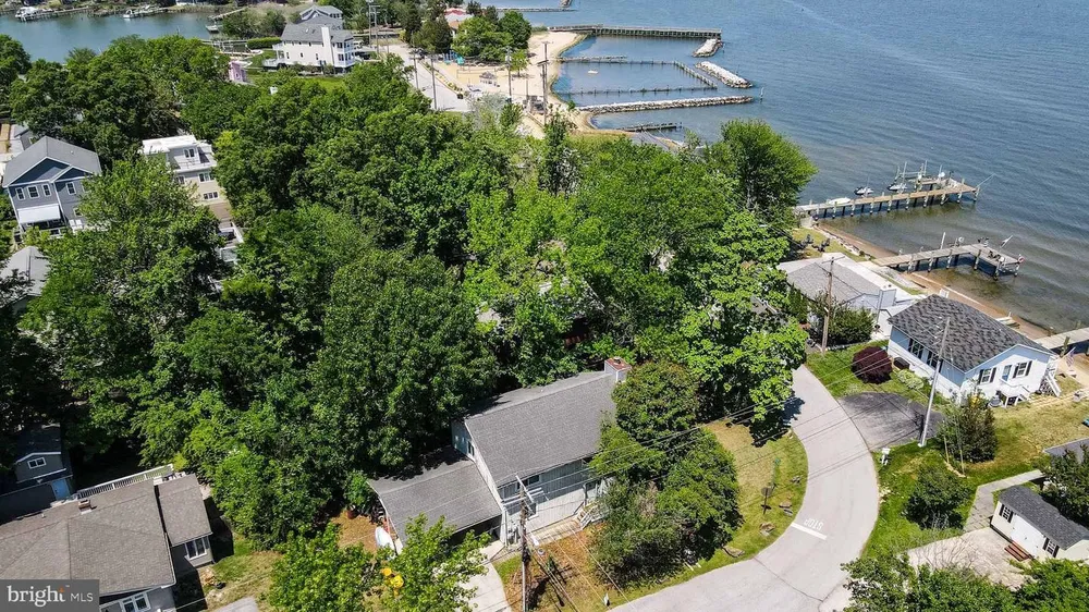 3328 Shore Dr, Annapolis, MD 21403