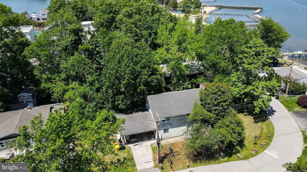 3328 Shore Dr, Annapolis, MD 21403