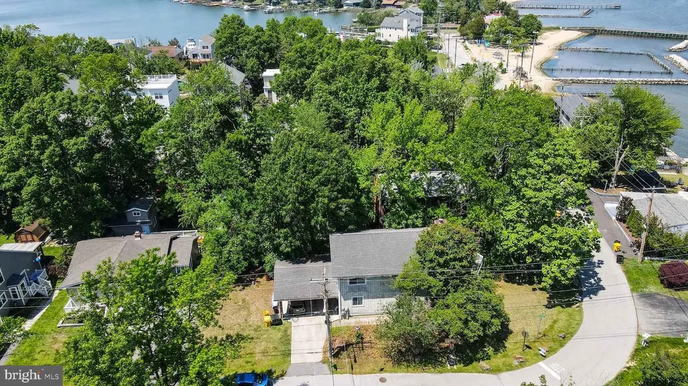 3328 Shore Dr, Annapolis, MD 21403