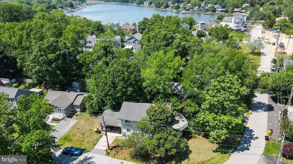 3328 Shore Dr, Annapolis, MD 21403