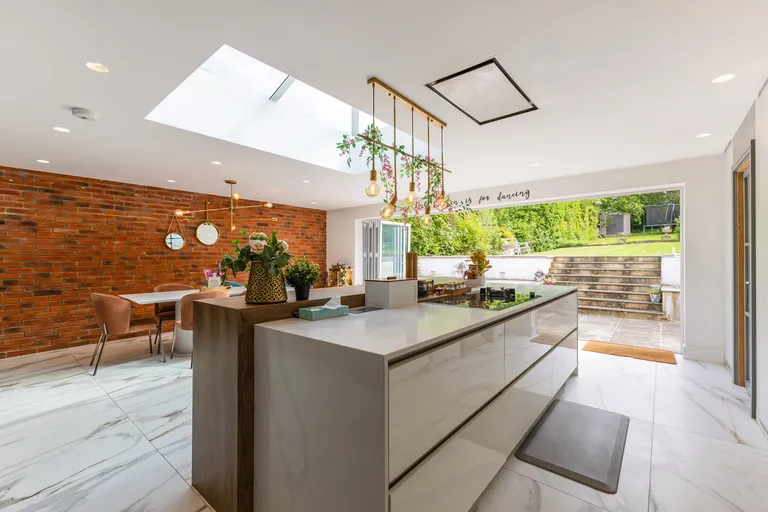 Caldecote Gardens, Bushey, WD23