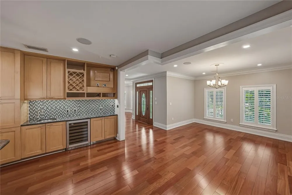 3001 W San Rafael St, Tampa, FL 33629