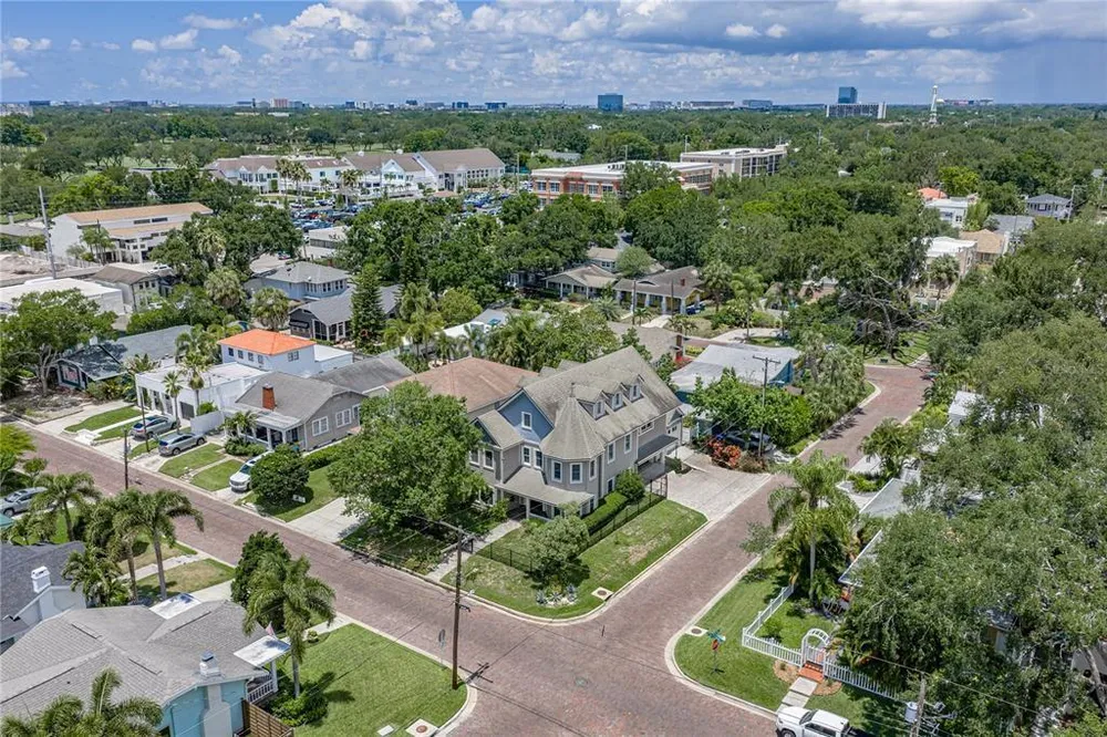 3001 W San Rafael St, Tampa, FL 33629