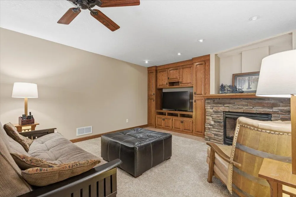 17892 Impala Path, Lakeville, MN 55044