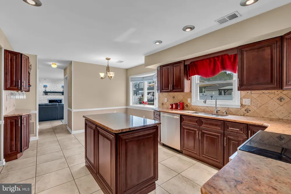 23 N Rhoda St, Monroe Township, NJ 08831