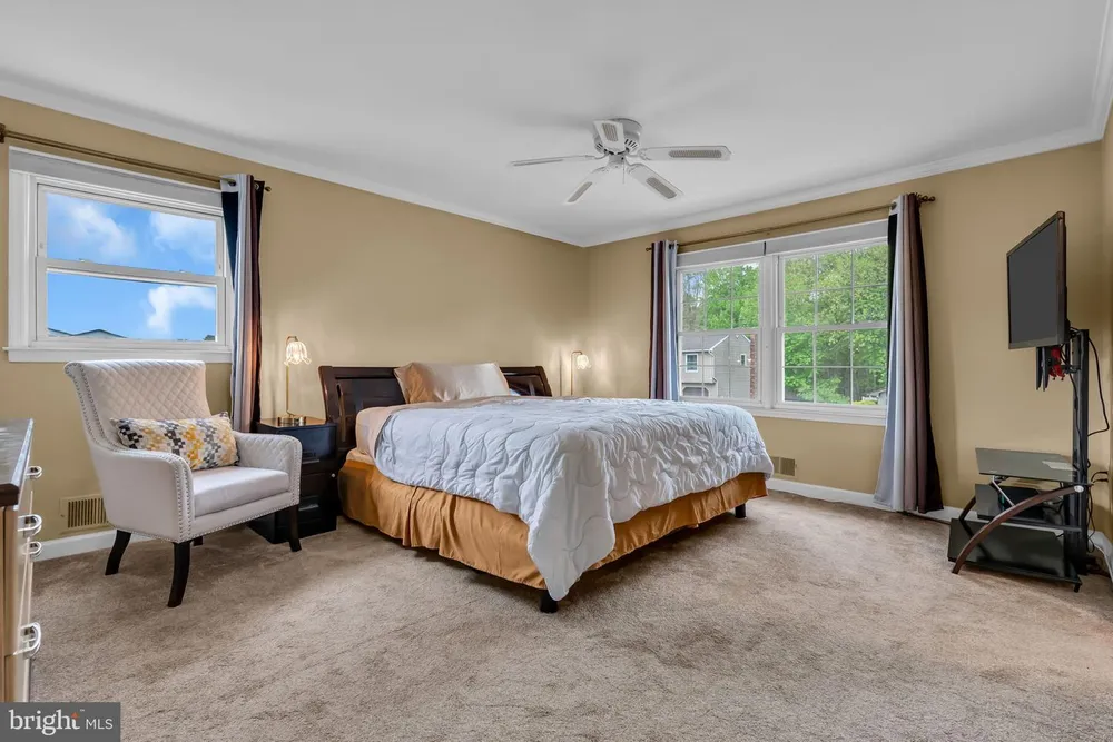 23 N Rhoda St, Monroe Township, NJ 08831