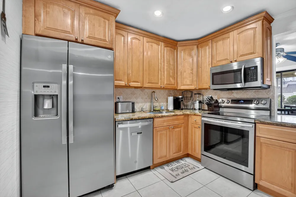 1061 NW 13th St, Boca Raton, FL 33486