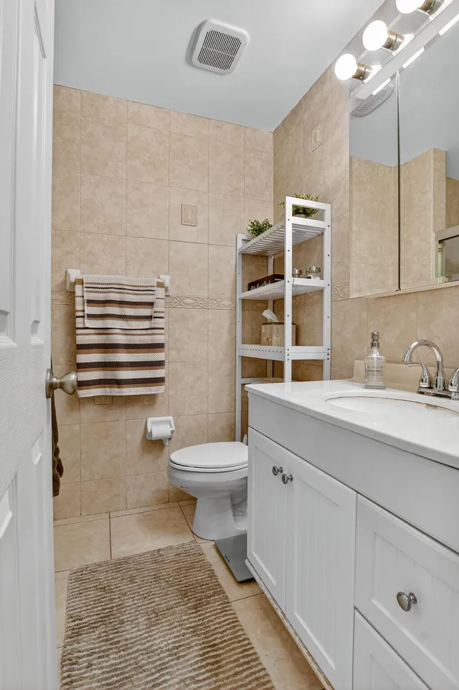 1061 NW 13th St, Boca Raton, FL 33486