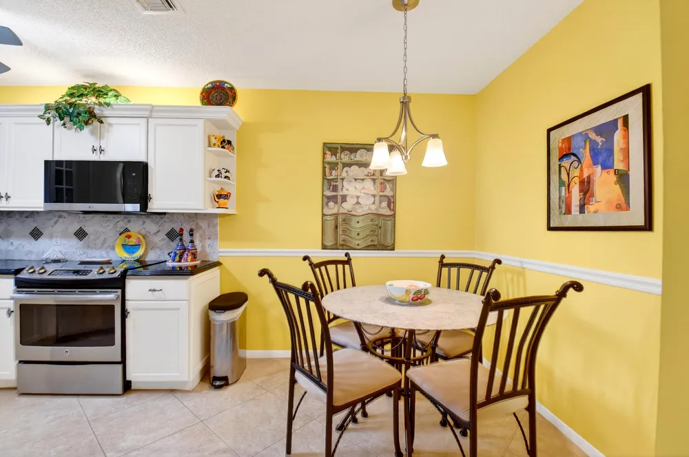 5188 Europa Dr, Boynton Beach, FL 33437
