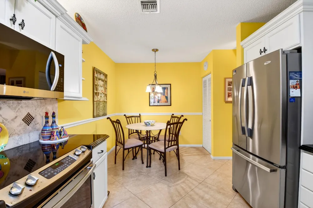 5188 Europa Dr, Boynton Beach, FL 33437