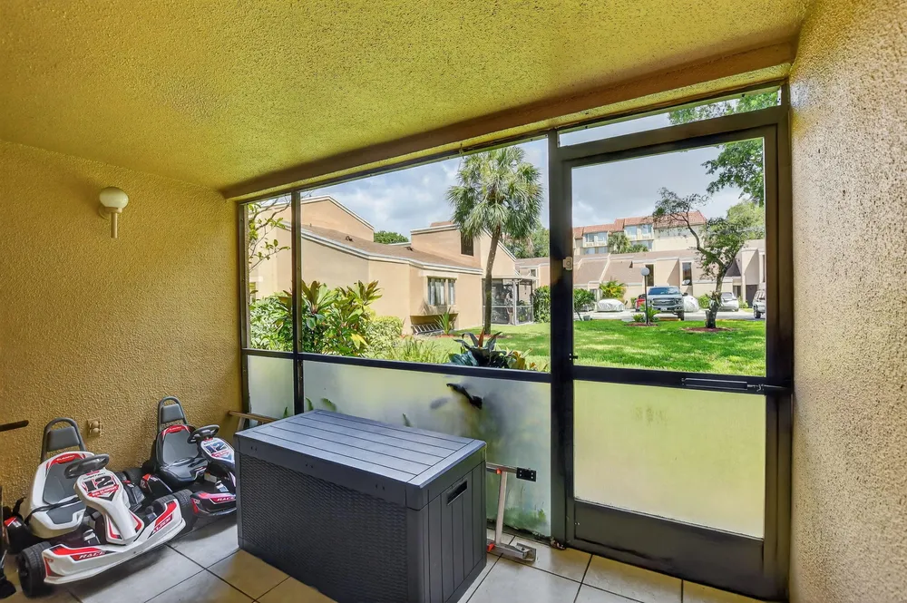 1061 NW 13th St, Boca Raton, FL 33486