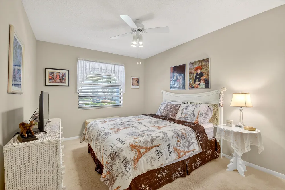 5188 Europa Dr, Boynton Beach, FL 33437
