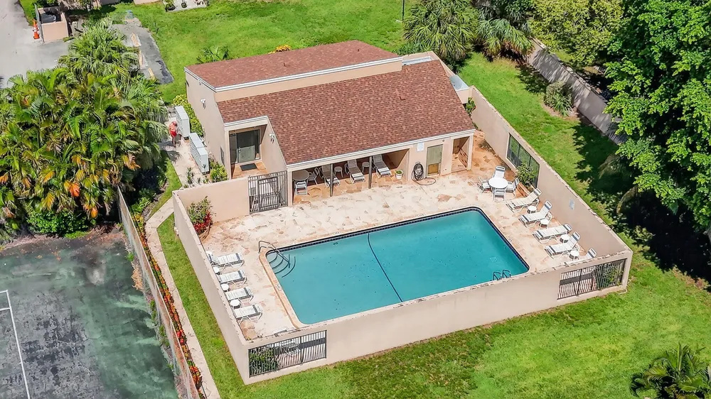 1061 NW 13th St, Boca Raton, FL 33486
