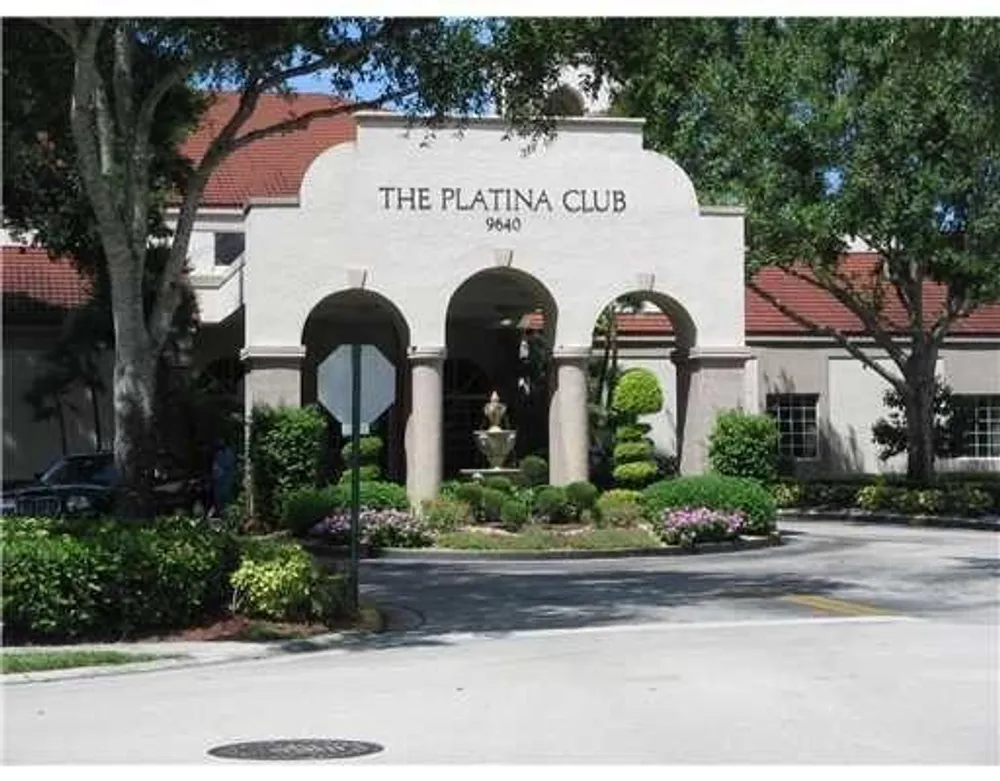 5188 Europa Dr, Boynton Beach, FL 33437