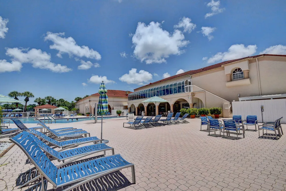 5188 Europa Dr, Boynton Beach, FL 33437