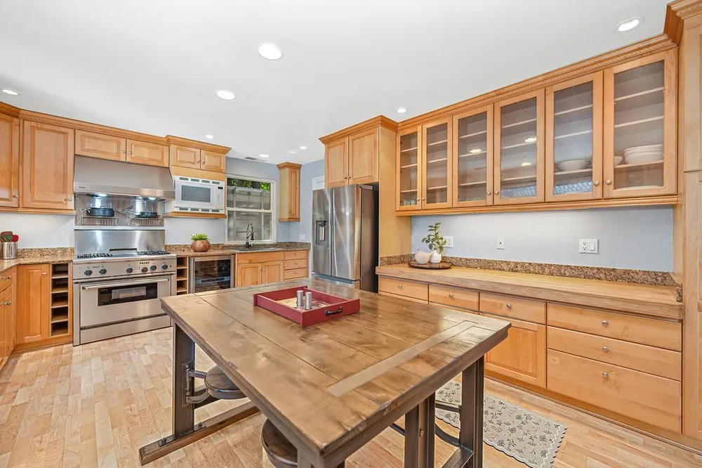 3645 Las Pasas Way, Sacramento, CA 95864