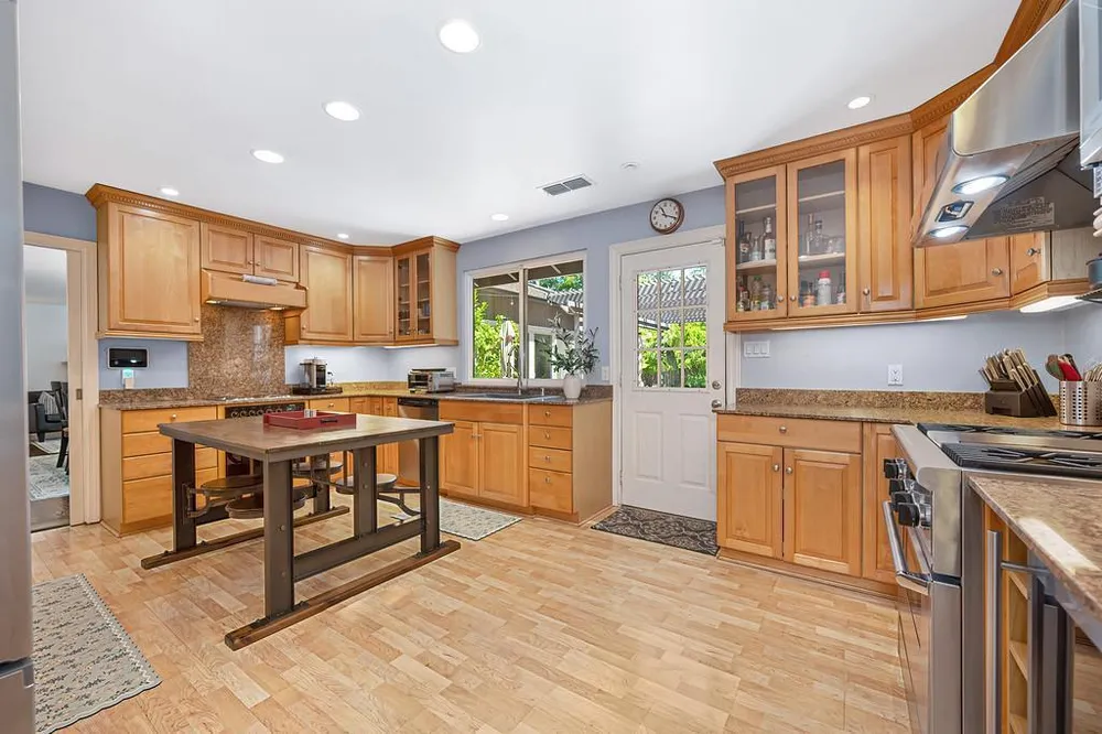 3645 Las Pasas Way, Sacramento, CA 95864