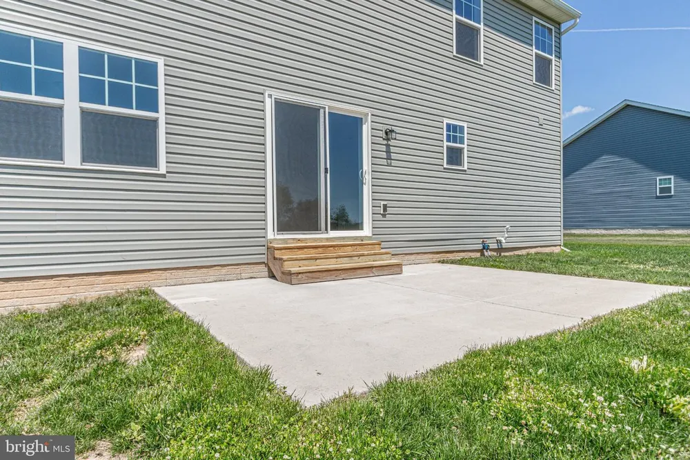 322 Valley View Circle, York, PA 17408