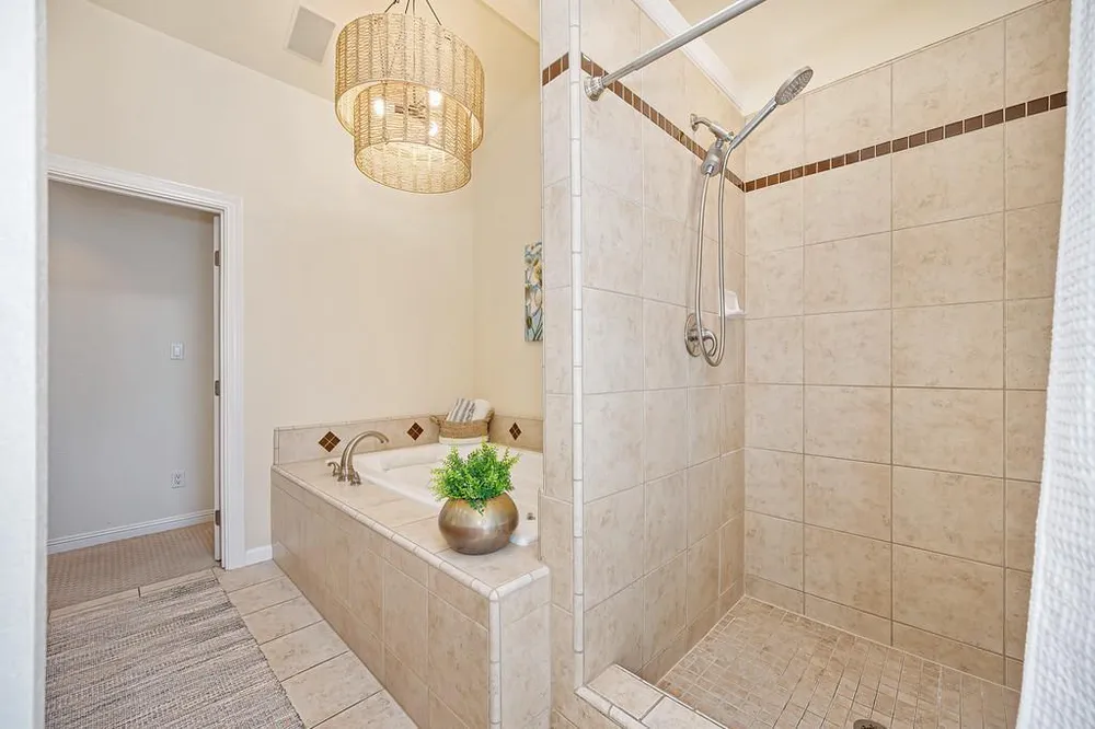 3645 Las Pasas Way, Sacramento, CA 95864