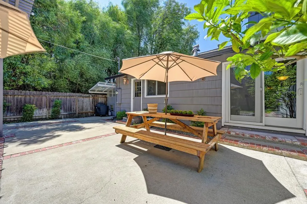 3645 Las Pasas Way, Sacramento, CA 95864