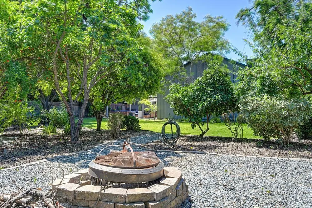 3645 Las Pasas Way, Sacramento, CA 95864