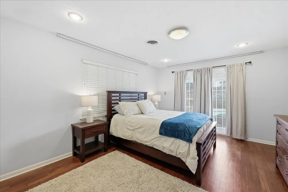 6155 Westgate Dr, Beaumont, TX 77706