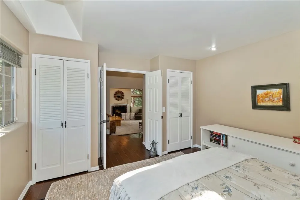 355 Cedar Ridge Dr, Lake Arrowhead, CA 92352