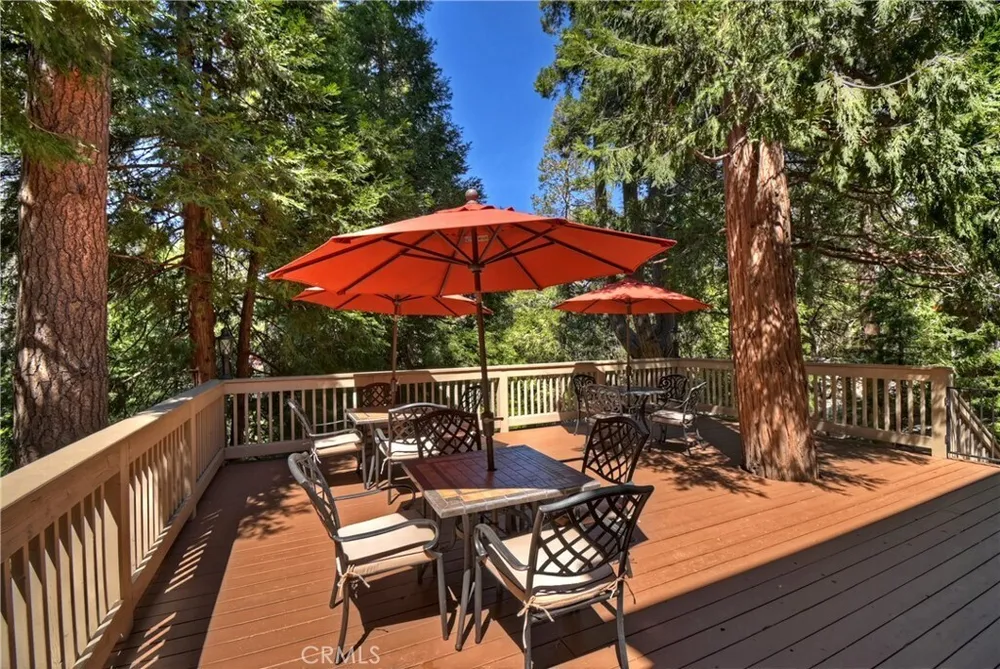 355 Cedar Ridge Dr, Lake Arrowhead, CA 92352