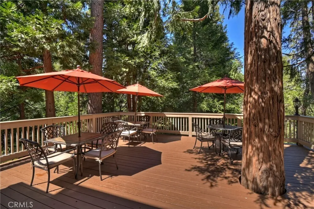 355 Cedar Ridge Dr, Lake Arrowhead, CA 92352
