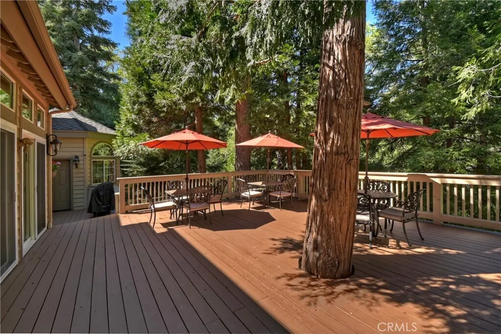 355 Cedar Ridge Dr, Lake Arrowhead, CA 92352