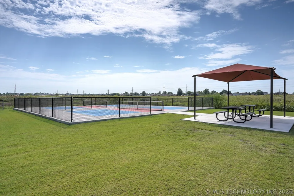2918 E Rockford Pl, Broken Arrow, OK 74014-3497