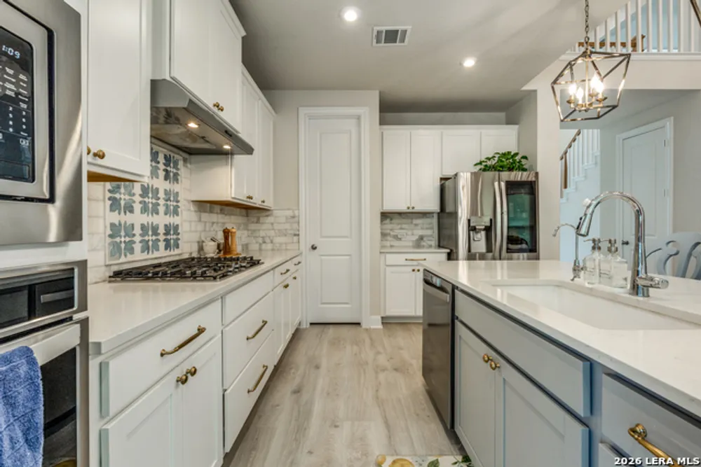 639 Bindseil Grove, Schertz, TX 78154
