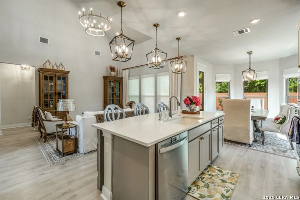 639 Bindseil Grove, Schertz, TX 78154